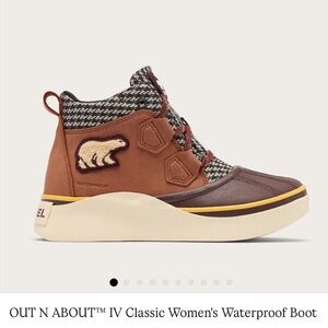 NIB Sorel Women Out N About IV Classic Boots in Brown with bear design size 9.5